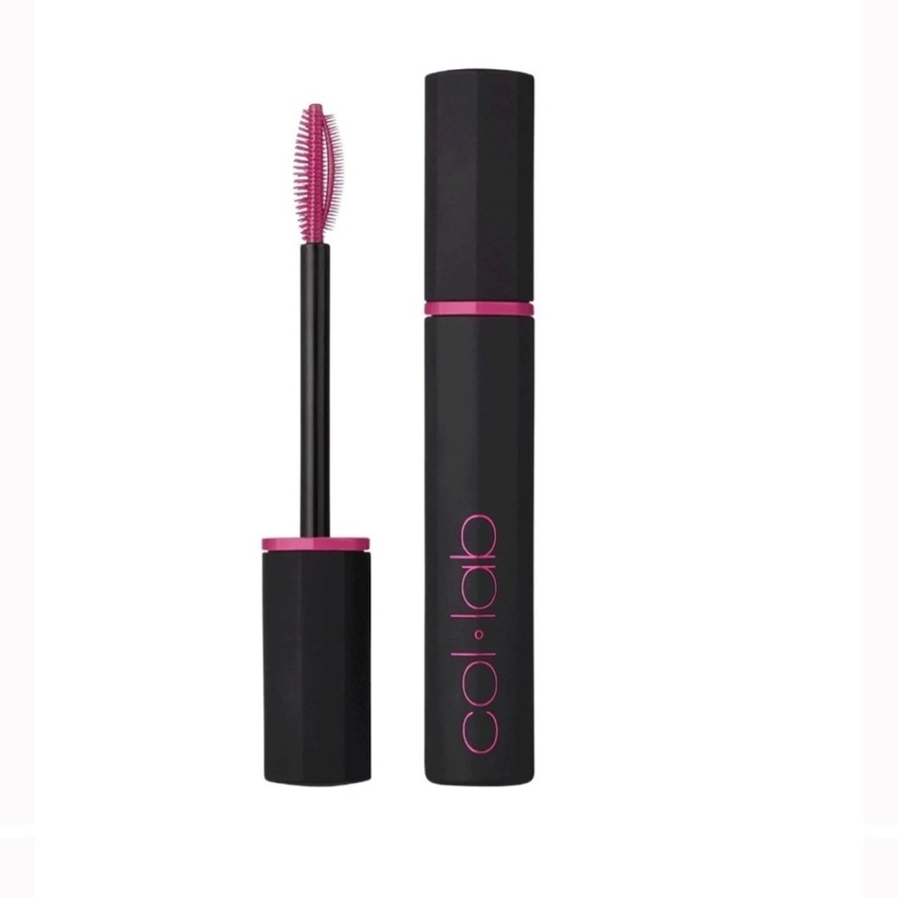 Col-lab The Works Wow Effect All-in-One Extreme black waterproof Mascara